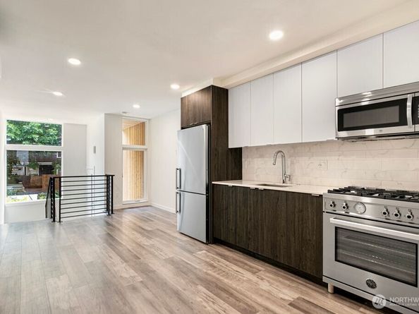 8553 Midvale Avenue N C, Seattle WA 98103