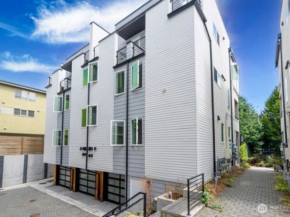 8553 Midvale Avenue N C, Seattle WA 98103