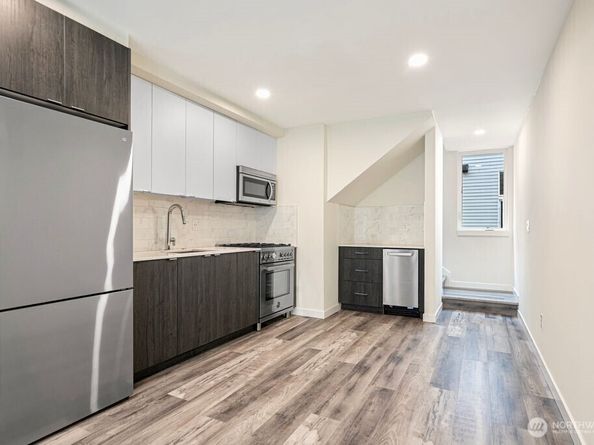 8553 Midvale Avenue N C, Seattle WA 98103