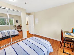 975 Aberdeen Avenue NE F207, Renton WA 98056