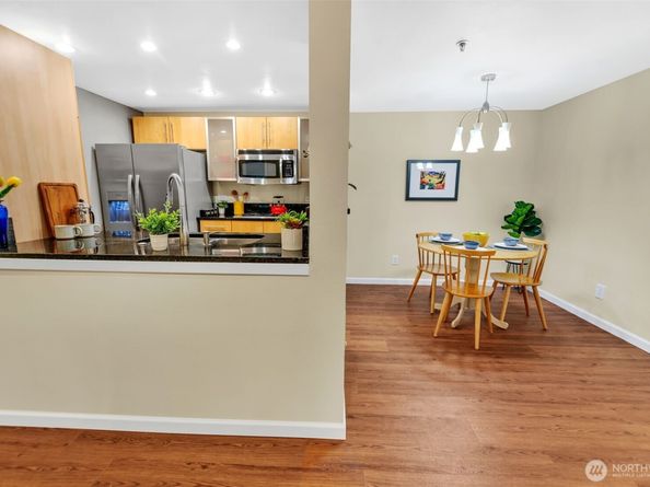 975 Aberdeen Avenue NE F207, Renton WA 98056
