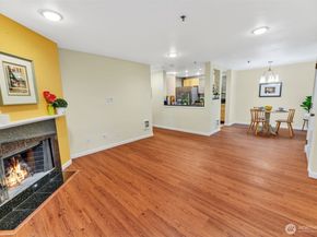 975 Aberdeen Avenue NE F207, Renton WA 98056
