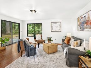 10925 165th Place NE, Redmond WA 98052