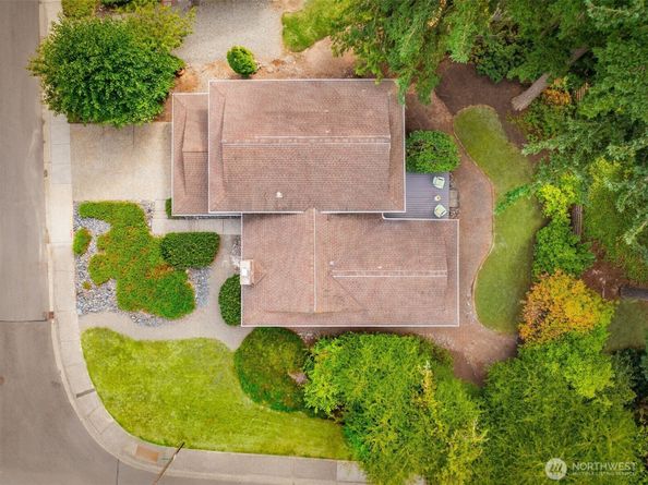 10925 165th Place NE, Redmond WA 98052