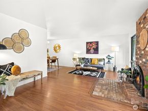 10925 165th Place NE, Redmond WA 98052