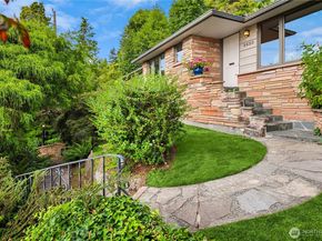 2650 Perkins Lane W, Seattle WA 98199