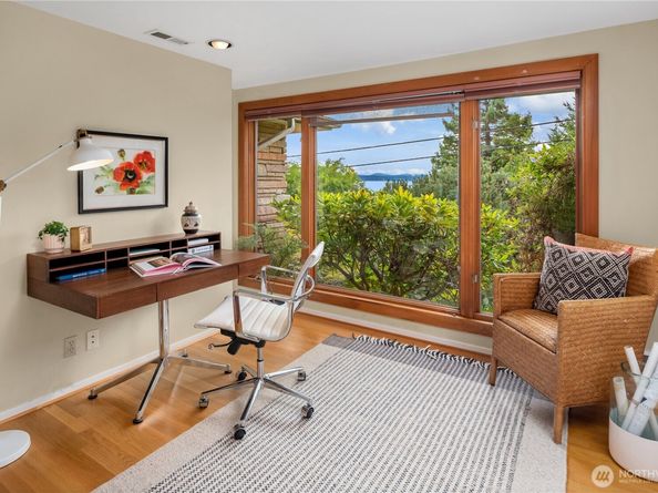 2650 Perkins Lane W, Seattle WA 98199