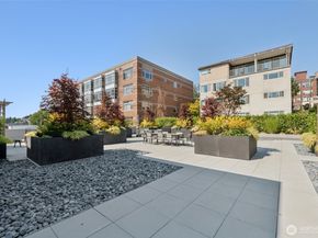 701 1st Avenue N 403, Seattle WA 98109
