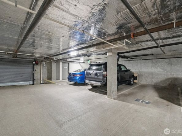 701 1st Avenue N 403, Seattle WA 98109