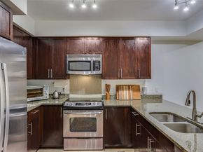 699 John Street 306, Seattle WA 98109