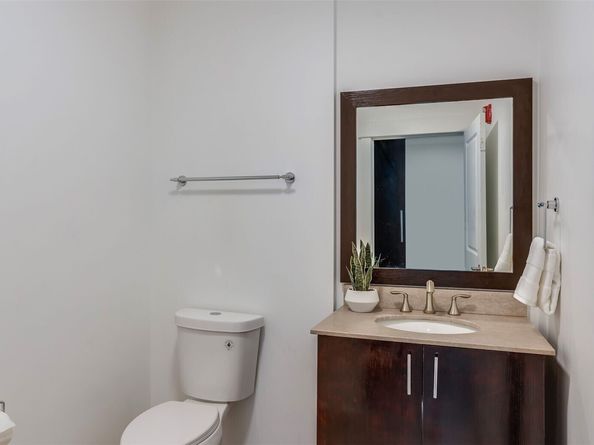 699 John Street 306, Seattle WA 98109