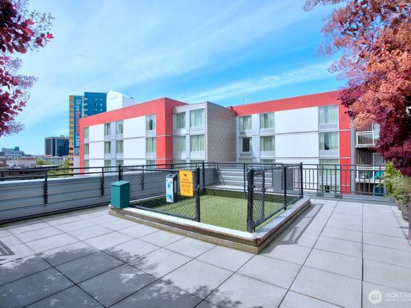 699 John Street 306, Seattle WA 98109