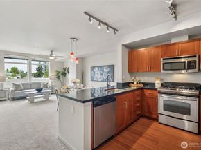 15100 6th Avenue SW 325, Burien WA 98166