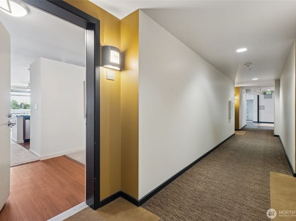 15100 6th Avenue SW 325, Burien WA 98166