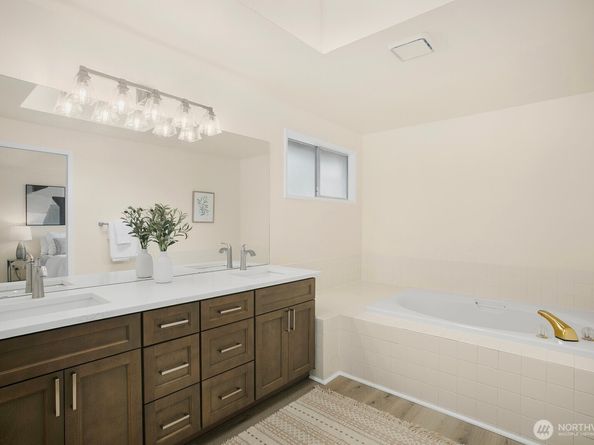 6342 S 298th Place, Auburn WA 98001