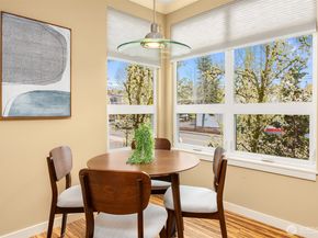 615 6th Street 201, Kirkland WA 98033