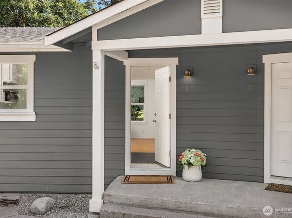 1574 NE Park View Drive 1, Bainbridge Island WA 98110
