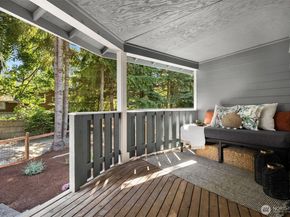 1574 NE Park View Drive 1, Bainbridge Island WA 98110