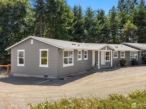 1574 NE Park View Drive 1, Bainbridge Island WA 98110