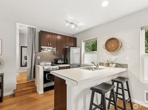 6547 42nd Avenue SW 205, Seattle WA 98136