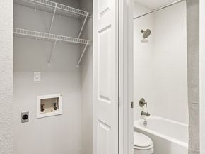 6547 42nd Avenue SW 205, Seattle WA 98136