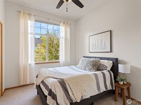 1855 Trossachs Blvd SE 1506, Sammamish WA 98075