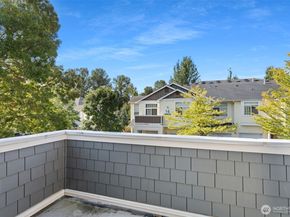 1855 Trossachs Blvd SE 1506, Sammamish WA 98075