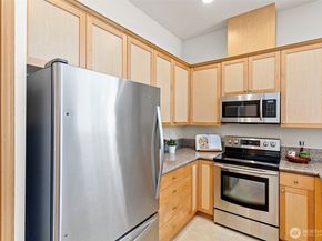 1855 Trossachs Blvd SE 1506, Sammamish WA 98075