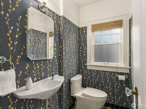 469 Lynn Street, Seattle WA 98109