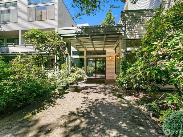211 Summit Avenue E N108, Seattle WA 98102
