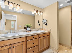 108 Monterey Place NE, Renton WA 98056