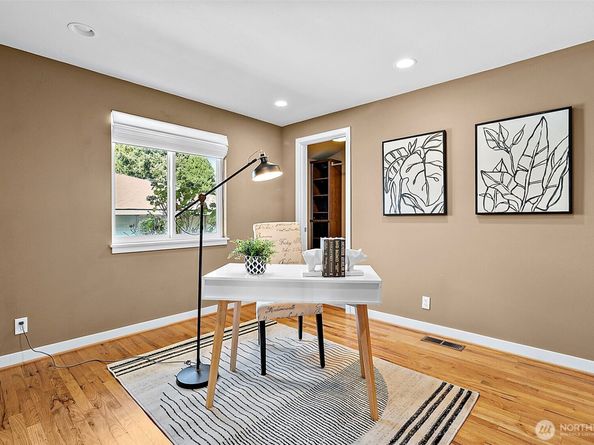 108 Monterey Place NE, Renton WA 98056