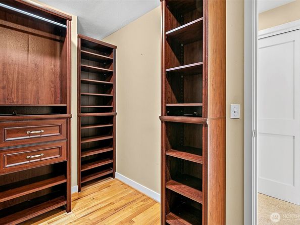 108 Monterey Place NE, Renton WA 98056