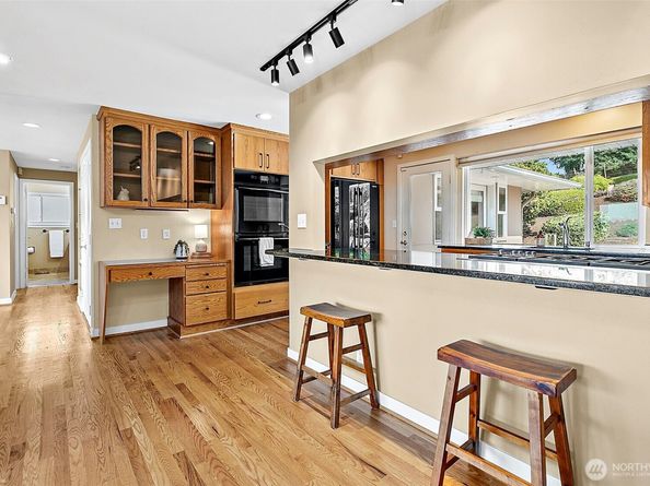 108 Monterey Place NE, Renton WA 98056
