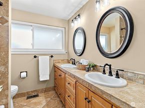 108 Monterey Place NE, Renton WA 98056