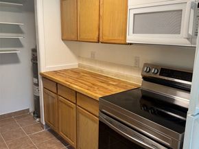 15280 MacAdam Road S E101, Seattle WA 98188