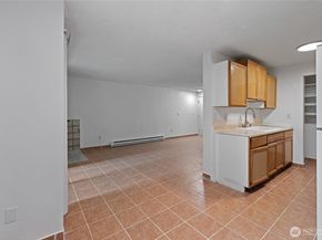 15280 MacAdam Road S E101, Seattle WA 98188