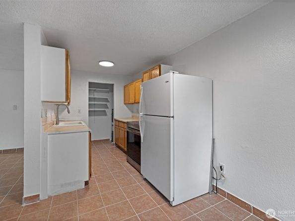 15280 MacAdam Road S E101, Seattle WA 98188