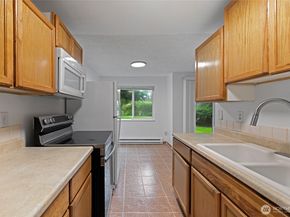 15280 MacAdam Road S E101, Seattle WA 98188