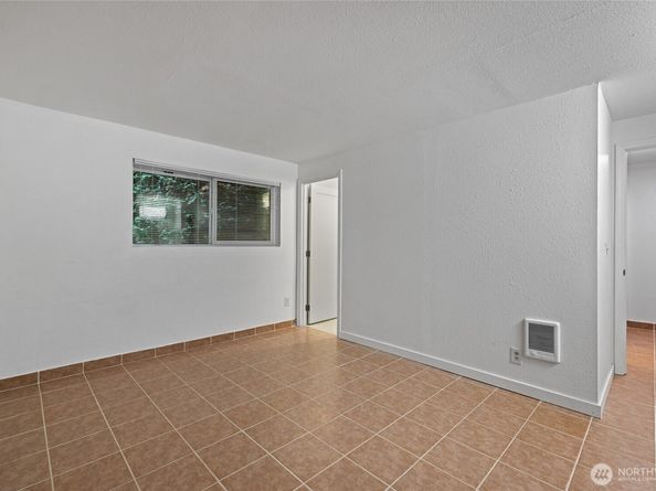 15280 MacAdam Road S E101, Seattle WA 98188