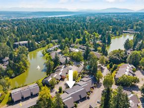 6667 138th Avenue NE 524, Redmond WA 98052