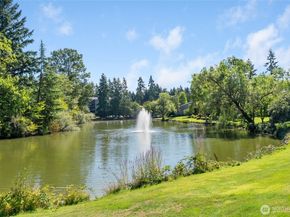 6667 138th Avenue NE 524, Redmond WA 98052
