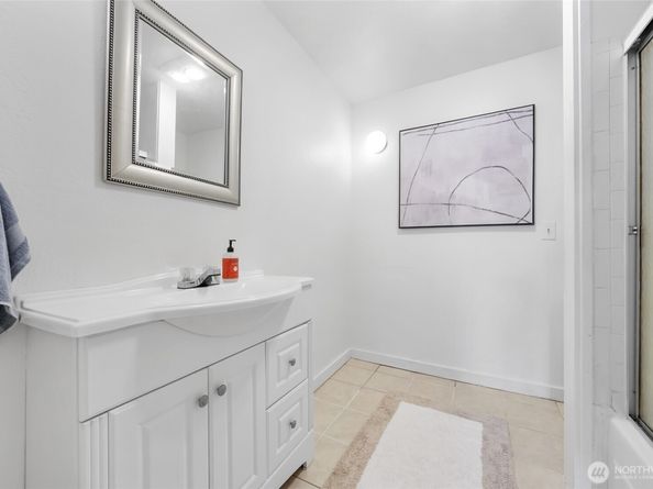 6667 138th Avenue NE 524, Redmond WA 98052