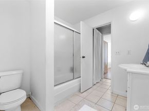 6667 138th Avenue NE 524, Redmond WA 98052