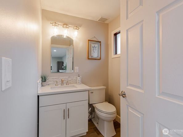 19005 11th Avenue NW, Shoreline WA 98177