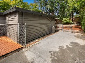 10404 NE 131st Street, Kirkland WA 98034