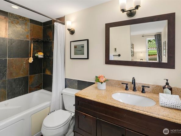 10404 NE 131st Street, Kirkland WA 98034