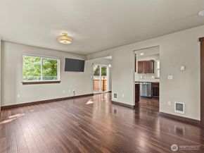 109 203rd Place SW 1, Lynnwood WA 98036