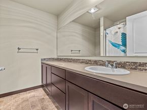 109 203rd Place SW 1, Lynnwood WA 98036