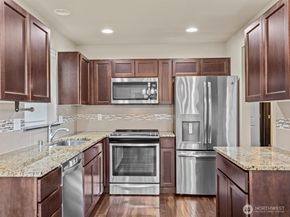 109 203rd Place SW 1, Lynnwood WA 98036